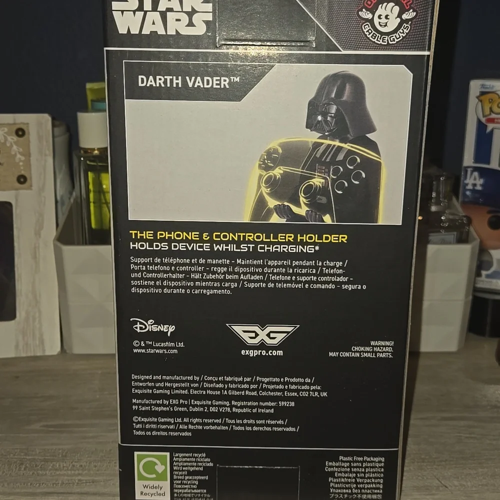 Star Wars Darth Vader Controller Holder - Black
